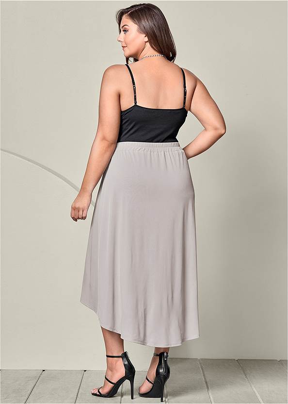 Back view Belted High-Low Maxi Skirt