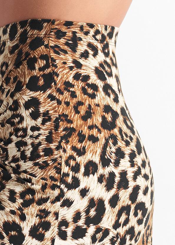 Detail side view Leopard Print Maxi Skirt