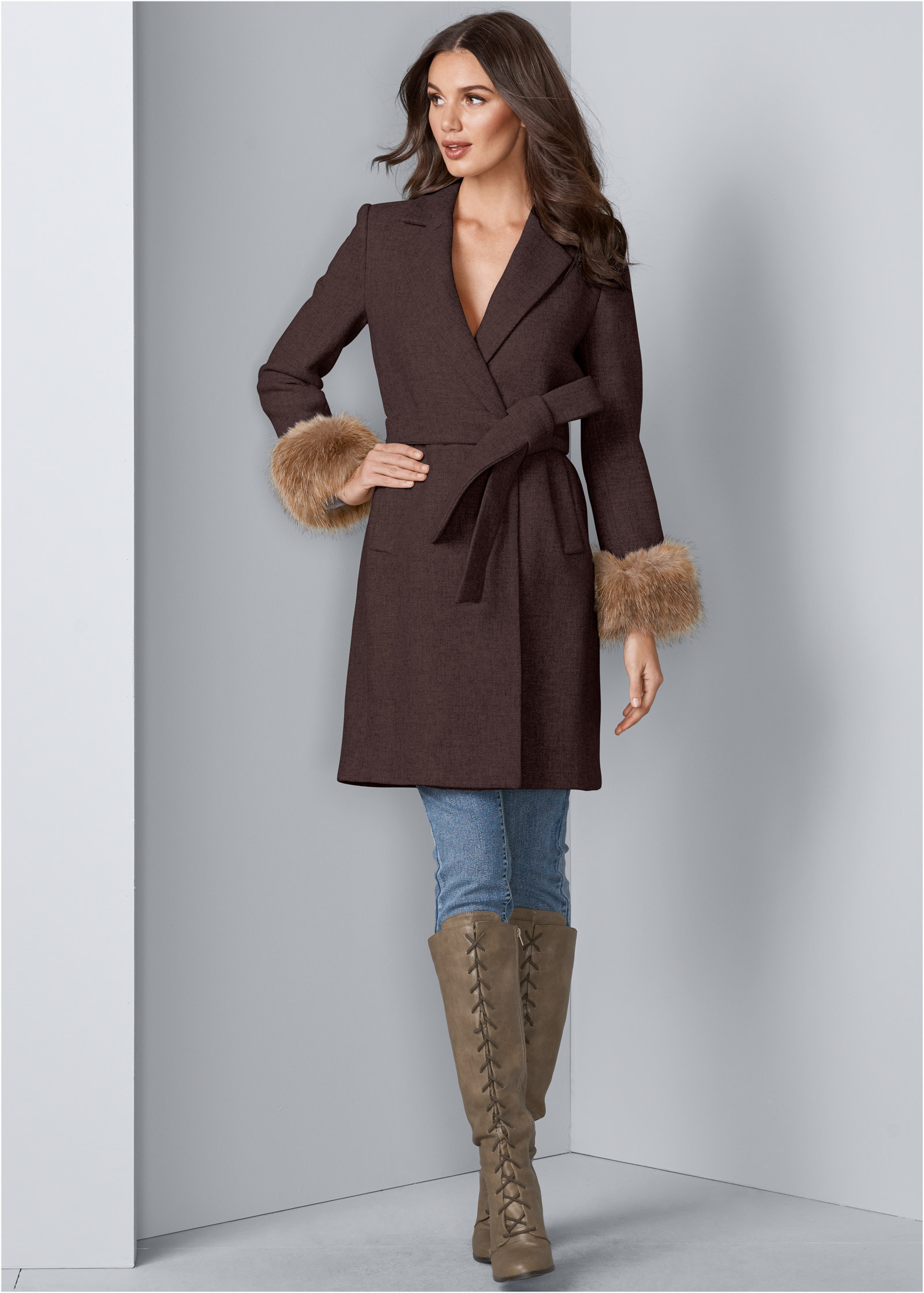 fur cuff coat