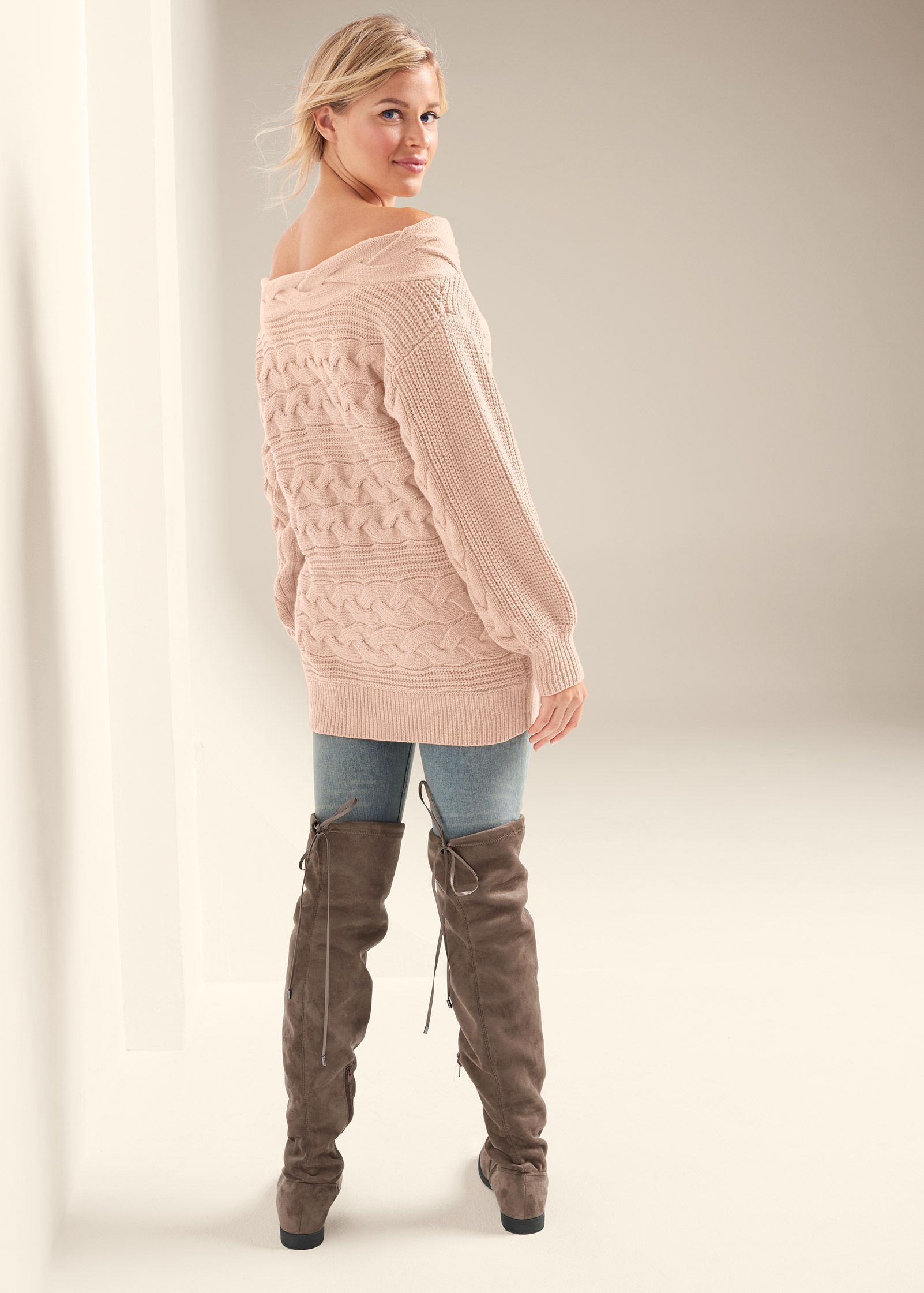 BOAT NECK CABLE KNIT SWEATER