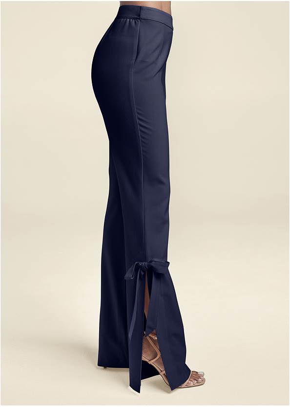 Waist down side view Smoothing Tie Bow Hem Pants