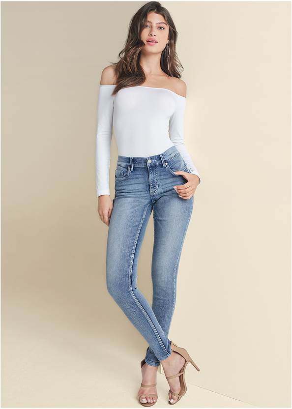 Heidi Skinny Jeans,Square Neck Tank Top,Long And Lean Cold-Shoulder Top,Basic Cami Two Pack,Strappy Toe Loop Heels