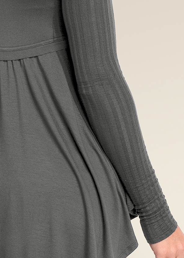 Alternate View High-Low Ribbed Casual Top