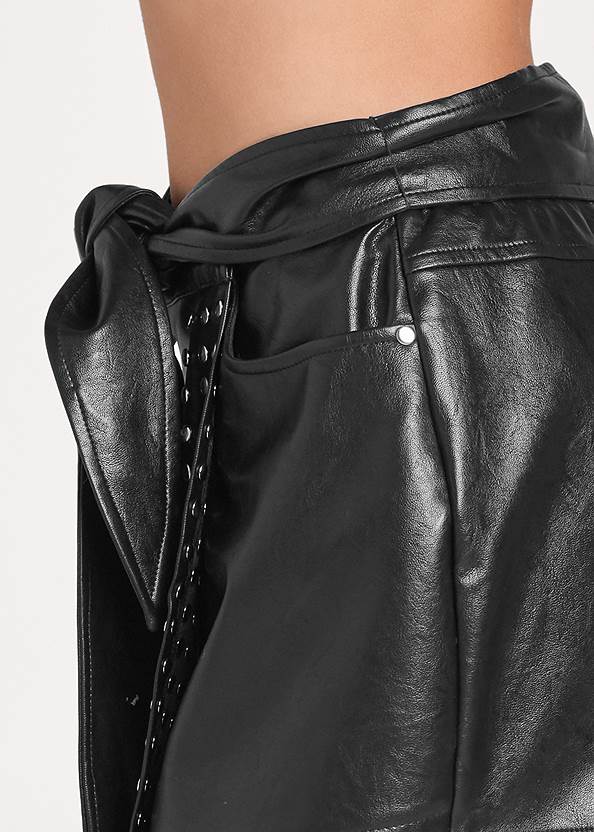 Black FAUX LEATHER SKORT from VENUS