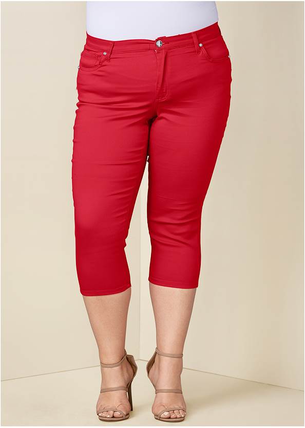 Plus Size Capri Jeans In Red Venus