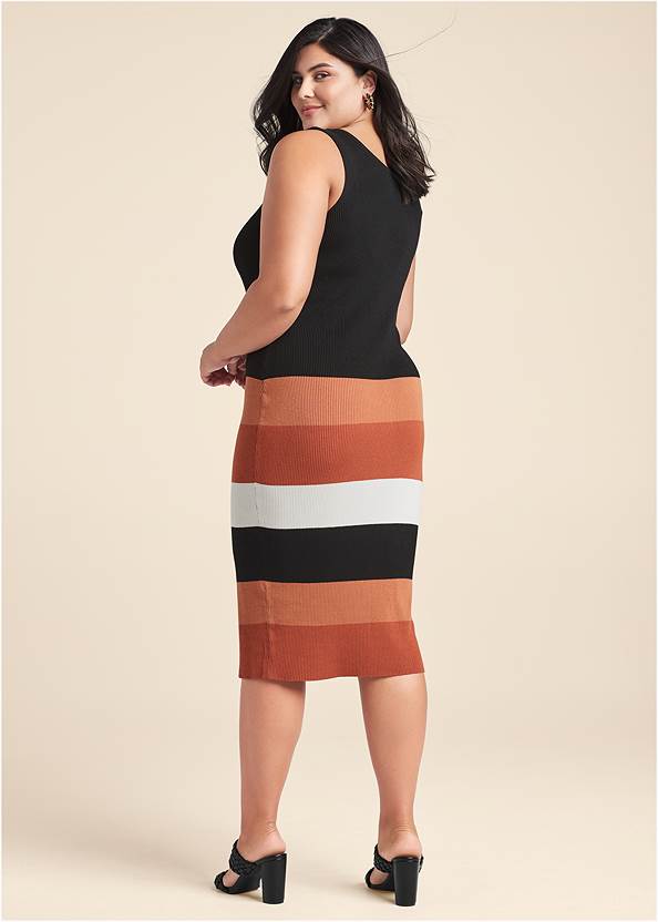 Back View Color Block Sweater Dress