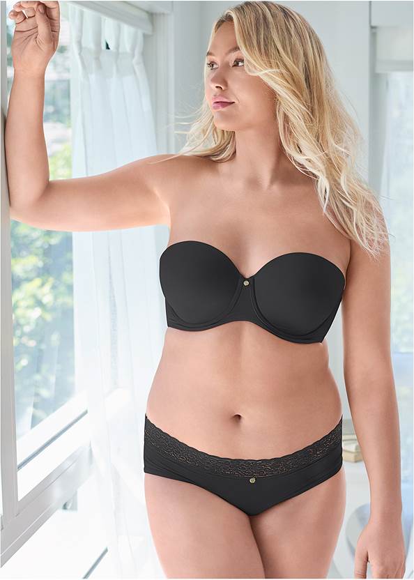 Front View Pearl By Venus® Strapless Bra