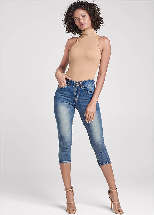 Elastic Waistband Jean Capris,Mock-Neck Seamless Top,Tie Detail Casual Top,High Heel Strappy Sandals