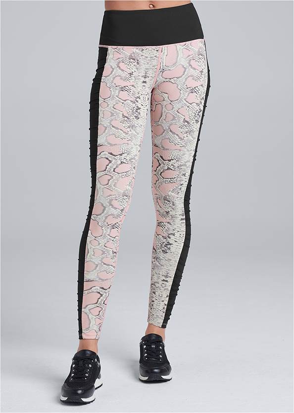 Front View Ruched Workout Leggings
