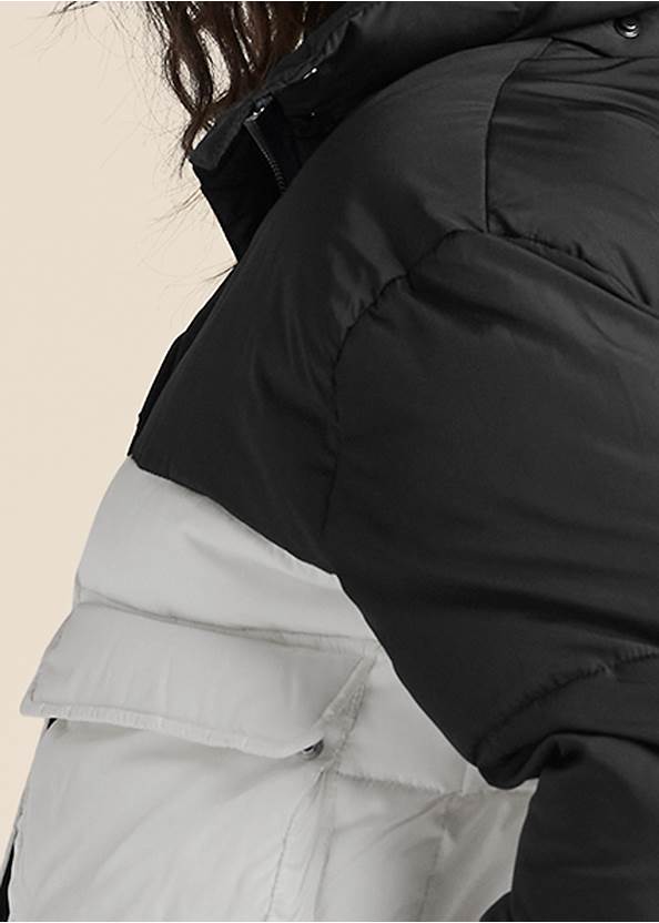 Detail back view Color Block Puffer Jacket