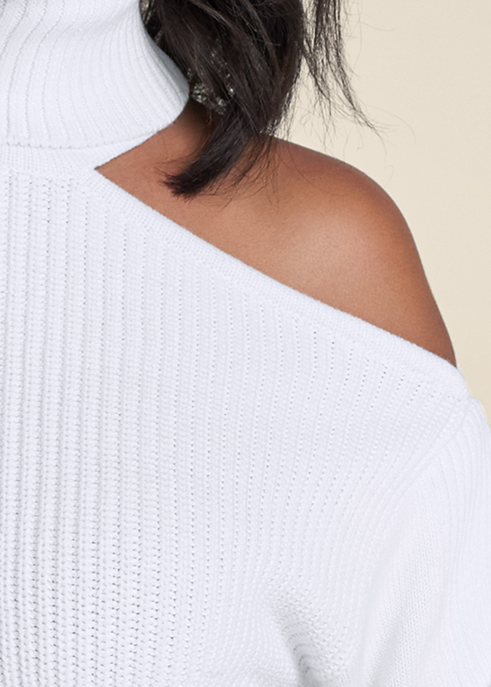 Cutout Shoulder Turtleneck in White | VENUS