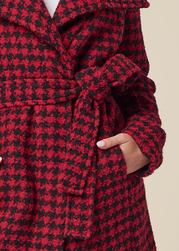 Detail front view Belted Houndstooth Coat