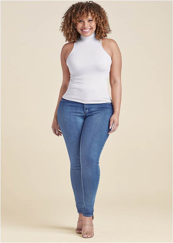 Full Front View Mock-Neck Seamless Top