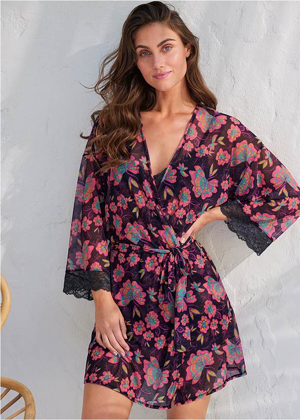 Cropped front view Tropical Print Robe