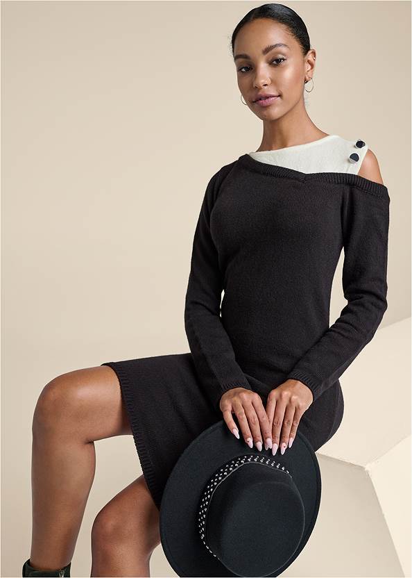 Open Shoulder Sweater Dress,Buckle Detail Booties,Knotted Slouchy Boots,Hoop Earrings Set,Chain Detail Fedora