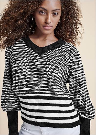Plus Size Cropped Stripe V-Neck Sweater