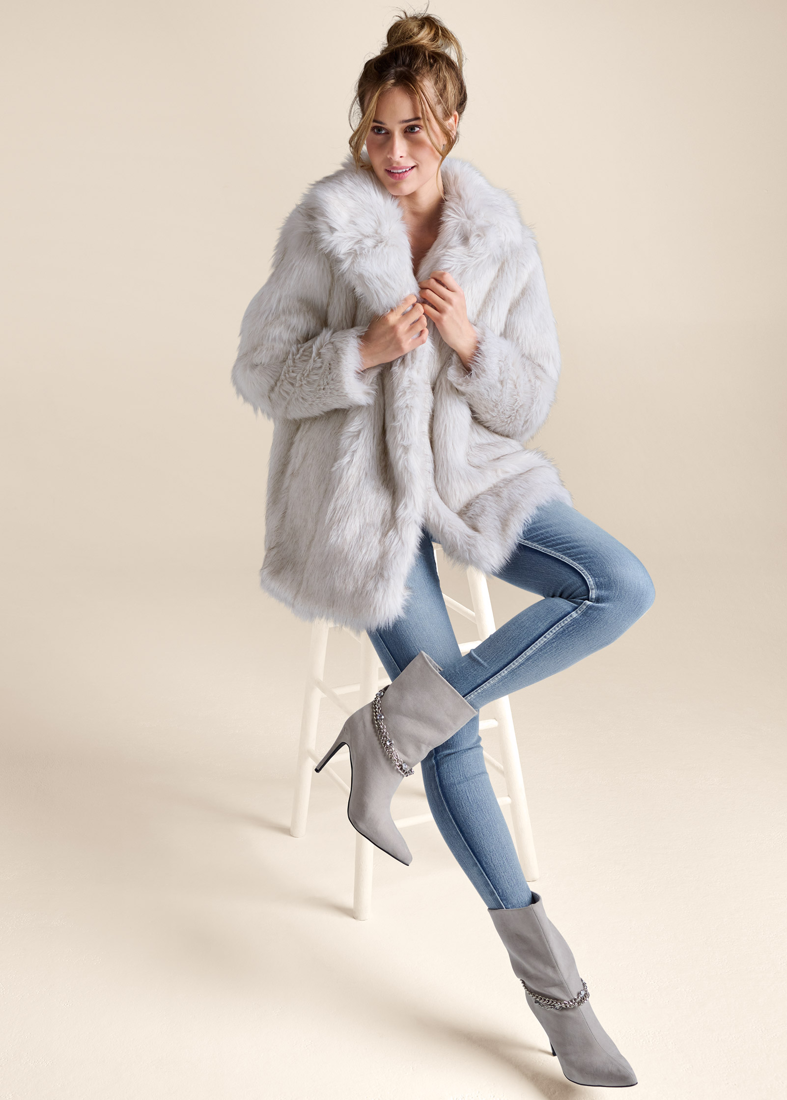 MID-LENGTH FAUX-FUR COAT in Grey | VENUS