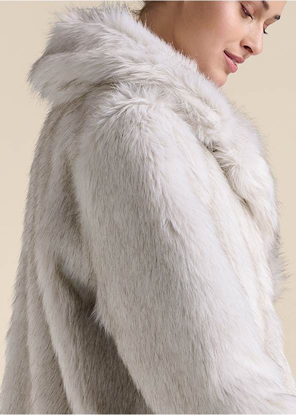 Detail back view Mid-Length Faux-Fur Coat