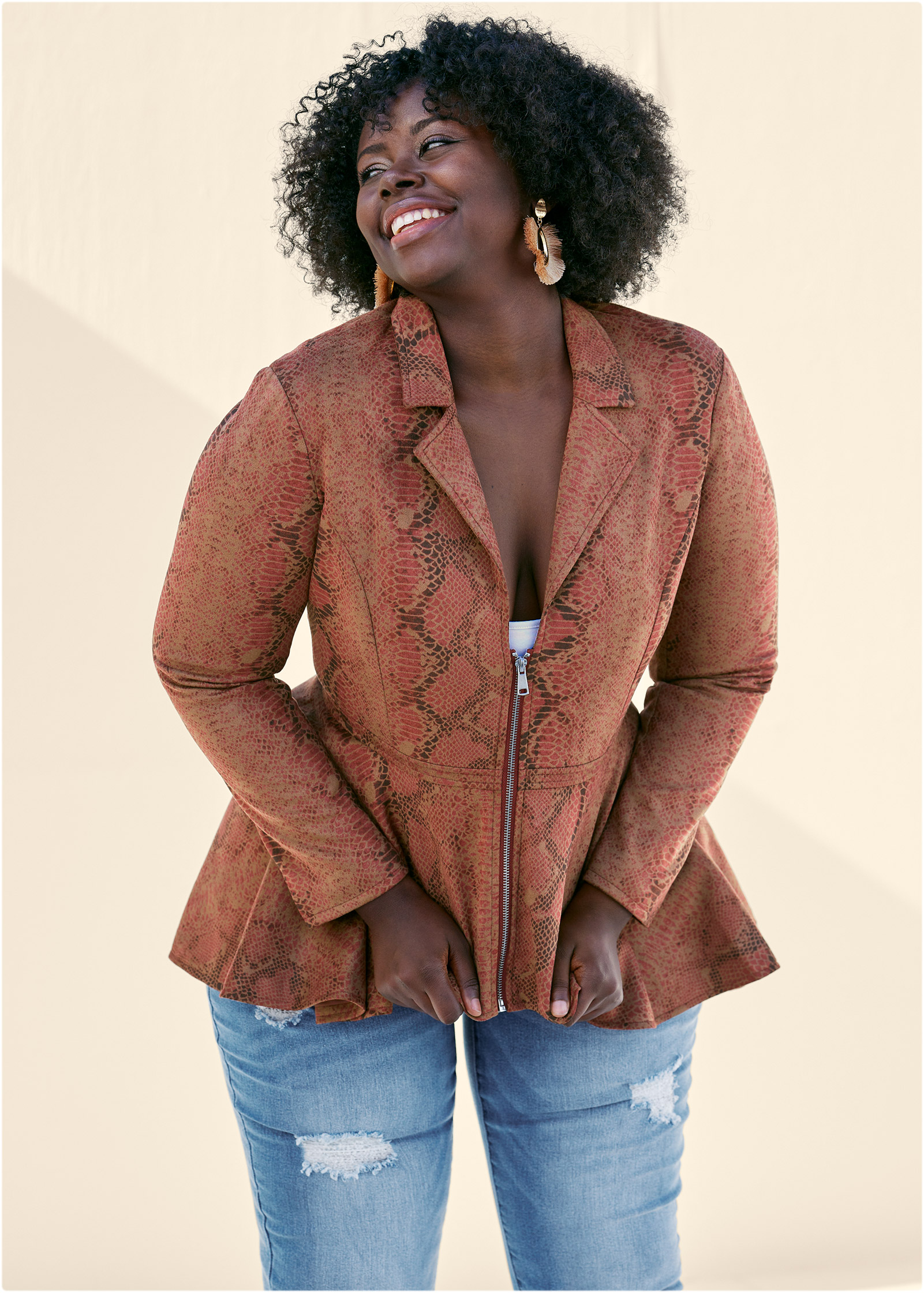 Venus plus store size coats