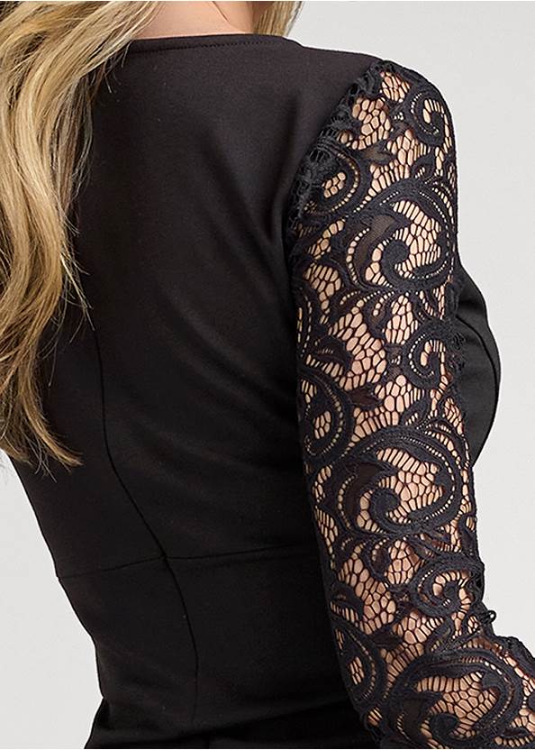 Detail back view Grommet Lace Sleeve Top