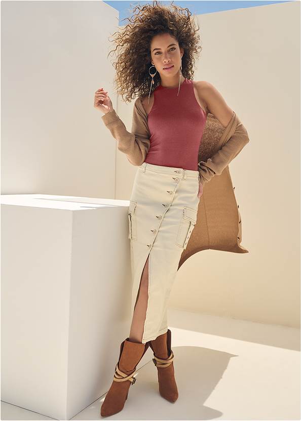 Button-Front Ribbed Duster,Hi-Def High-Neck Bodysuit,Utility Cargo Skirt,Open Back Sweater Dress,Basic Cami Two Pack,Slim Jeans,Ripped Skinny Jeans,Western Buckle Wrap Boots,Lace-Up Tall Boots,Croc Faux-Leather Boots,Croc Embossed Buckle Belt,Hoop Earrings Set,Layered Coin Detail Choker,Quilted Chain Handbag