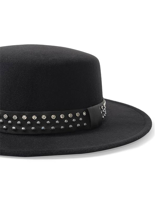 Cropped front view Stud-Embellished Hat
