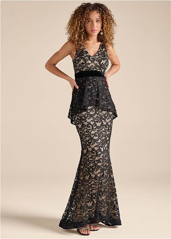 Tiered Lace Gown,Embellished Twist Heels,T-Strap Heels,Quilted Chain Handbag