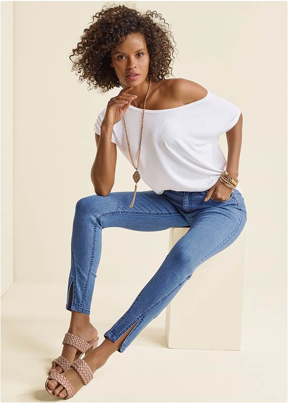 Split Hem Skinny Jeans,Casual Tee,Cropped Button-Up Top,Bracelet Pack,Pendant Fringe Necklace,Braided Double Strap Mules