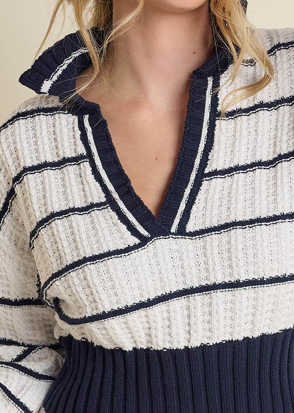 Detail front view Collared V-Neck Sweater