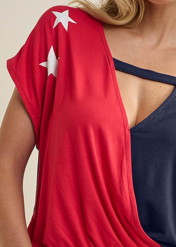Detail front view Americana V-Neck Top