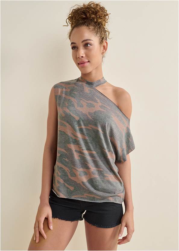 Cropped front view Camo Lounge Top