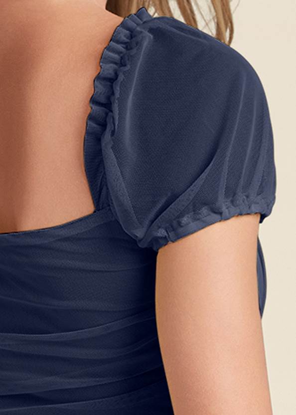 Detail back view Ruched Mesh Short Sleeve Top