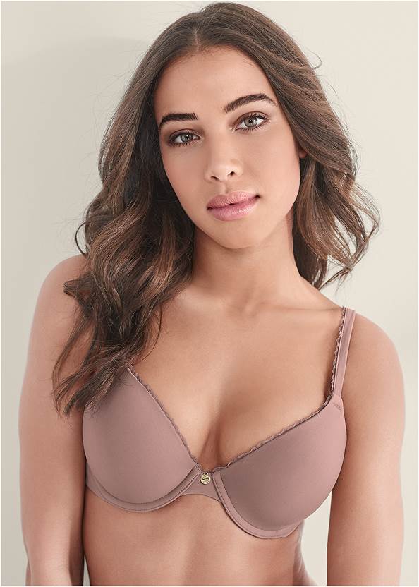 Waist Up front view Pearl By Venus® Perfect Coverage Bra