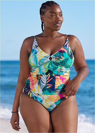 Plus Size Classic Scoop Front Bottom 