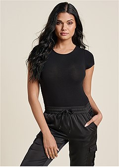 Short sleeve bodysuit in Black | VENUS