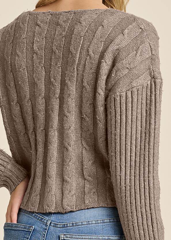 Detail back view Twist Front Sweater