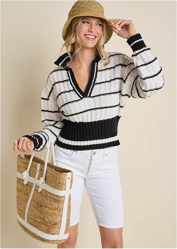 Cropped front view Collared V-Neck Sweater