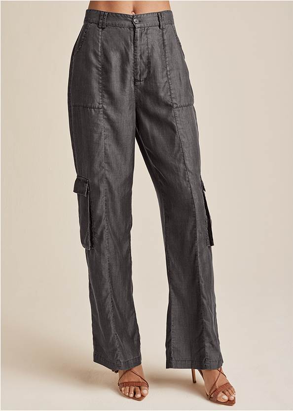 Waist down front view Chambray Cargo Pants