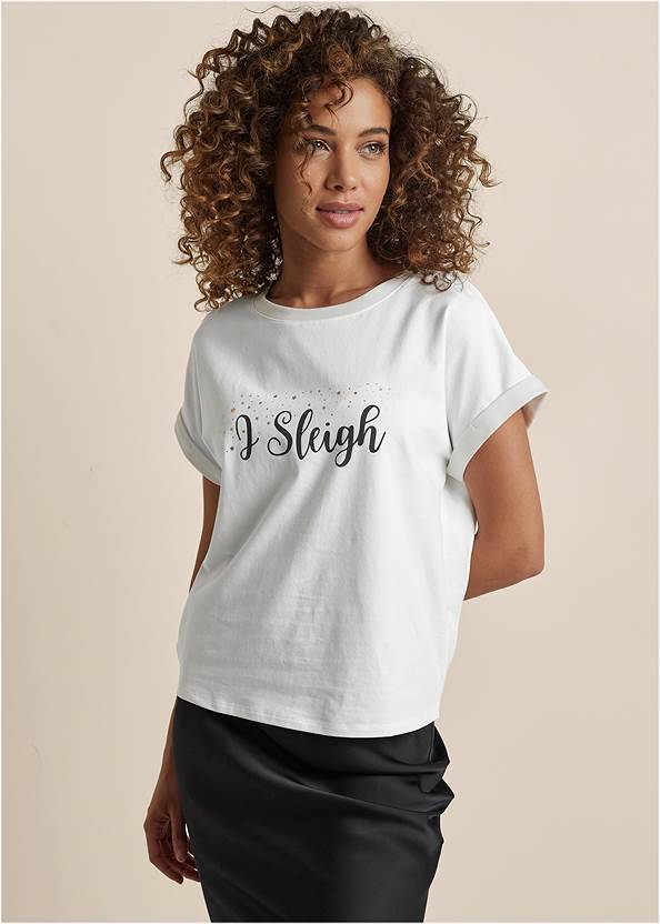 I Sleigh Graphic Tee,Slip Skirt,Lace-Up Star Sneakers