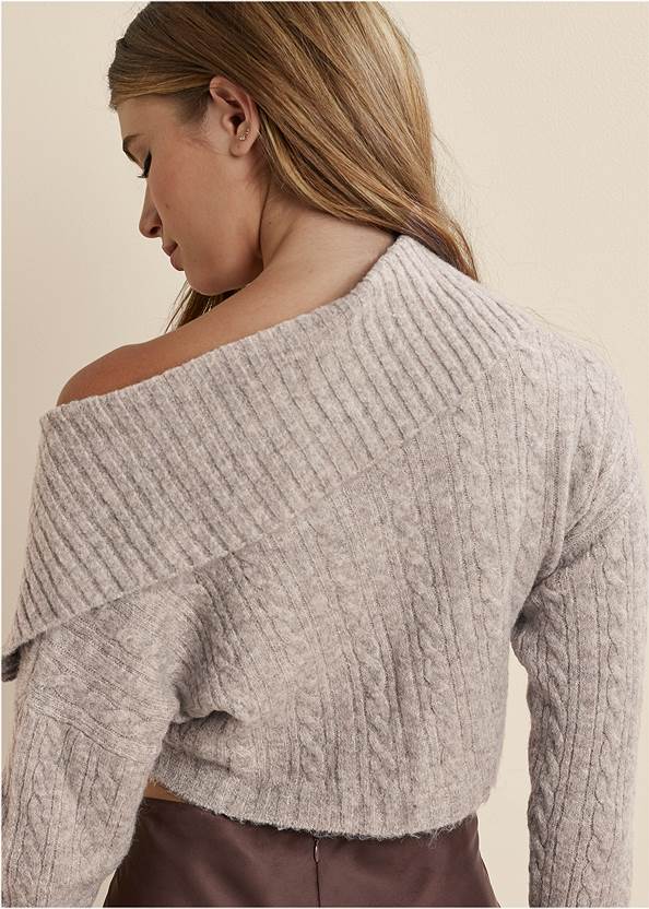 Alternate View Delilah Belle X Venus Cropped Cable Knit Sweater