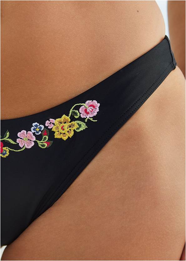 Alternate View Embroidered Scoop Bottom